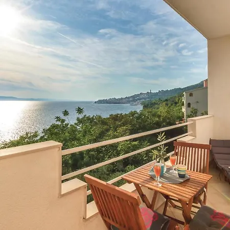 Apartment 2 Bedroom Pet Friendly In